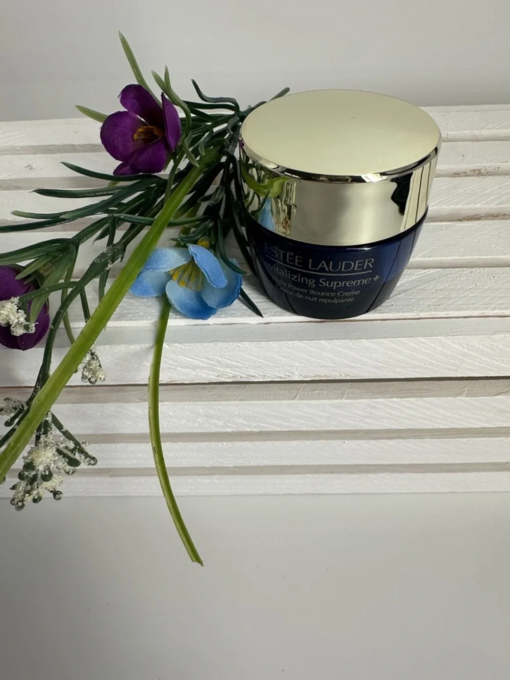 Estée Lauder Revitalizing Supreme+
Night Power Bounce Creme Moisturizer 15 ml - Picture 12 of 12